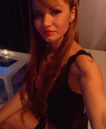 👠 Страстная и провокационная, я создам незабываемую атмосферу, в которой ты сможешь расслабиться и насладиться каждой минутой. 🌟 Мои услуги включают классический и эротический массаж, французский и глубокий оральный секс, ролевые игры и многое другое. 💋 Свидания со мной полны страсти и искушения, которые останутся в твоей памяти навсегда. 📸 В моем портфолио ты найдешь непоколебимое доказательство моей привлекательности и превосходства. 🌆 Я живу в самом сердце Москвы, где могу встретить тебя в уютном и безопасном месте. ✨ Со мной ты окажешься в руках настоящей профессионалки, готовой сделать все, чтобы ты ушел удовлетворенным и счастливым. 🌹 Жду твоего звонка, чтобы мы могли начать наше незабываемое приключение вместе. 💫 Дюша